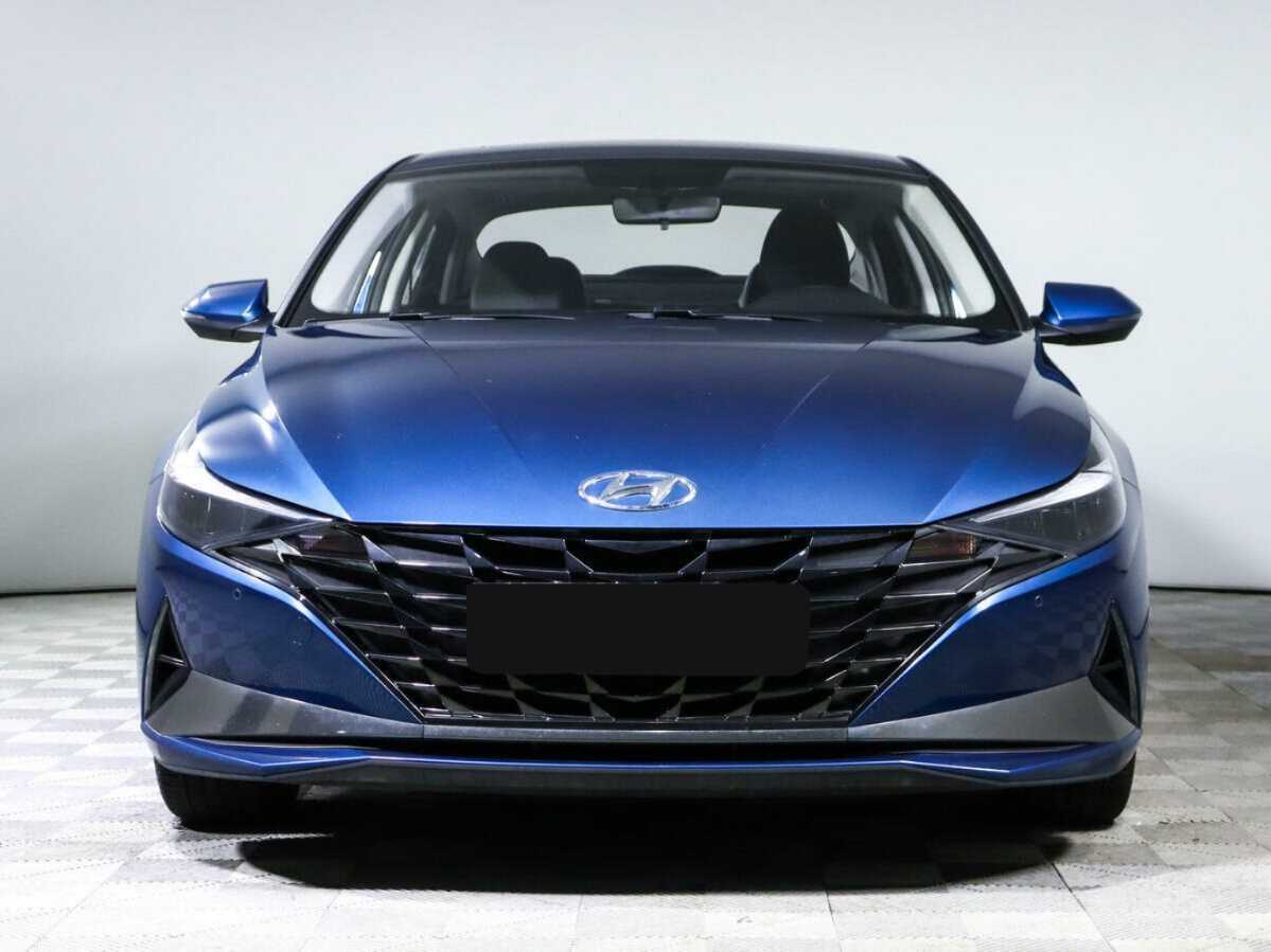 Hyundai Elantra с пробегом — 2022 год. Фото: #1