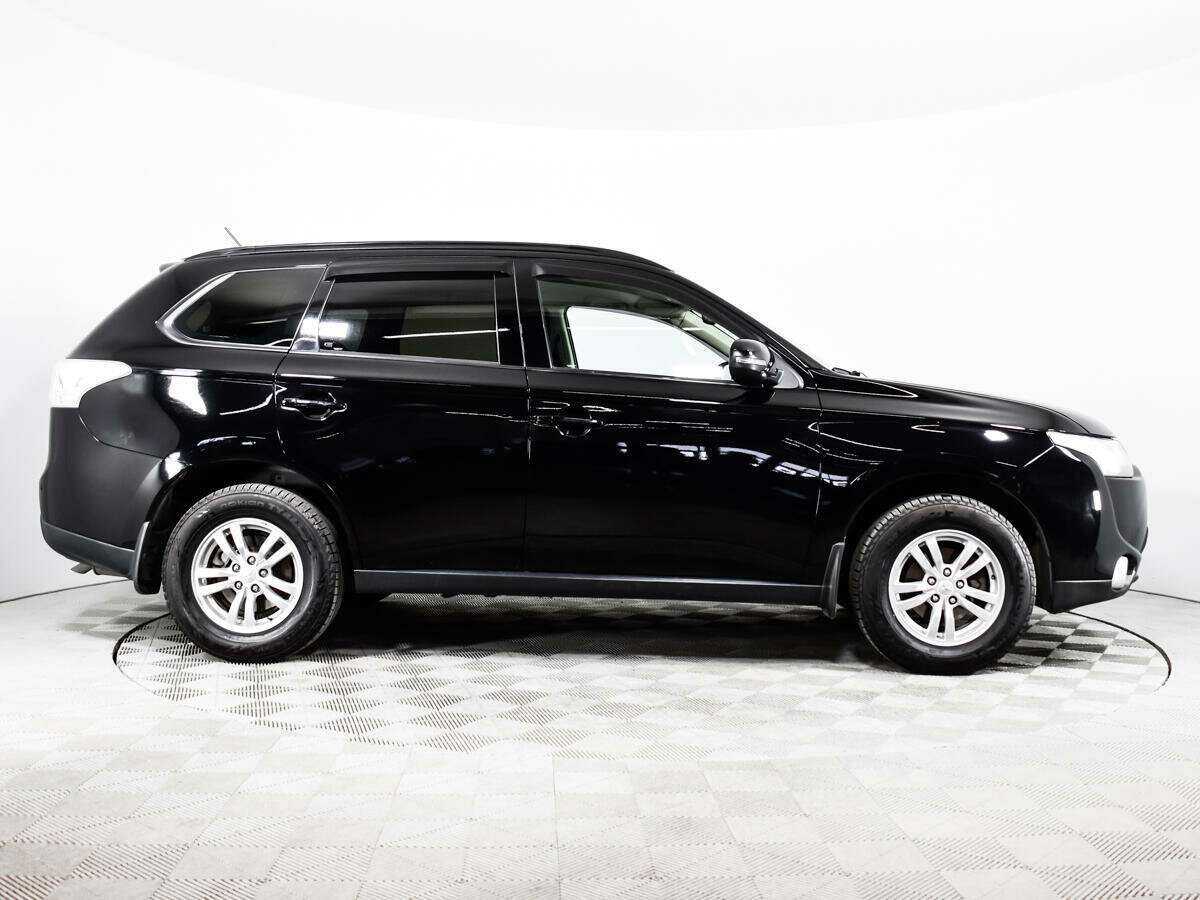 Mitsubishi Outlander с пробегом — 2013 год. Фото: #3