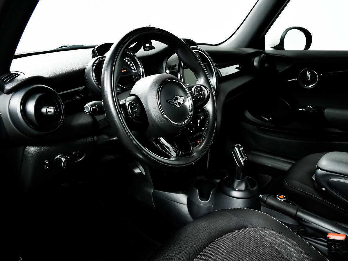 Mini Hatch с пробегом — 2021 год. Фото: #12
