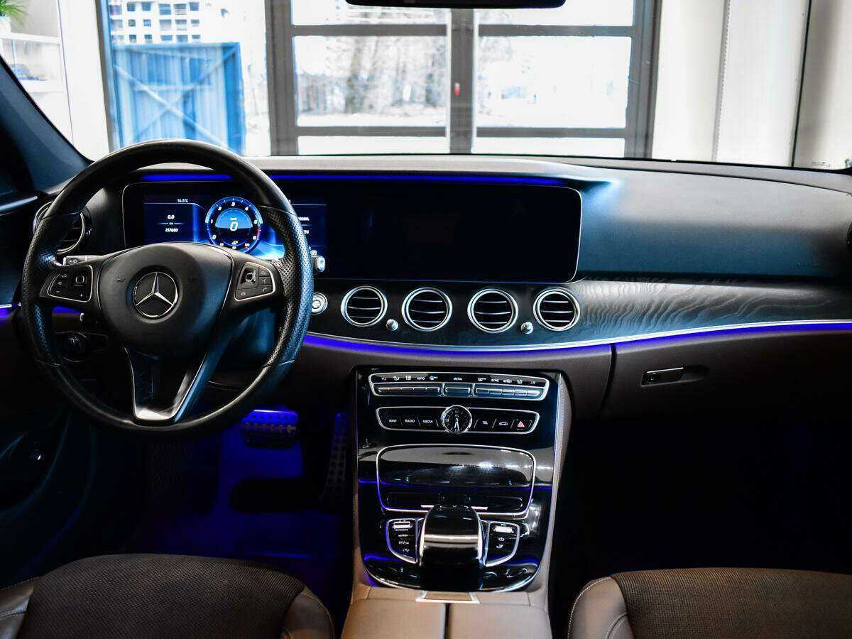 Mercedes-Benz E-Класс с пробегом — 2017 год. Фото: #8