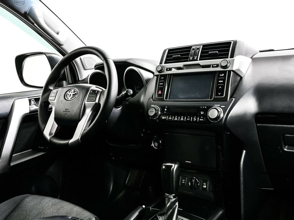 Toyota Land Cruiser Prado с пробегом — 2014 год. Фото: #8