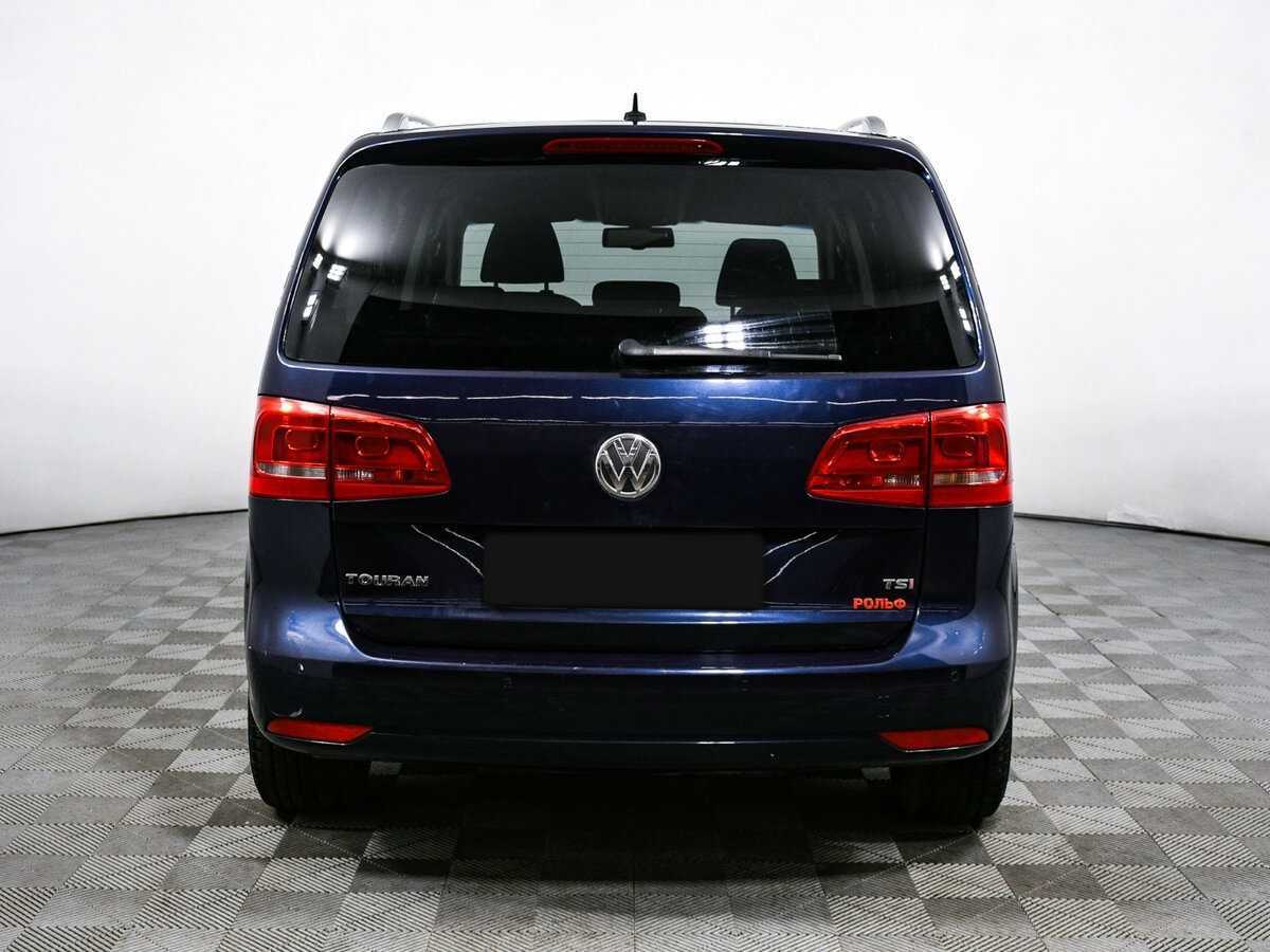 Volkswagen Touran с пробегом — 2012 год. Фото: #5