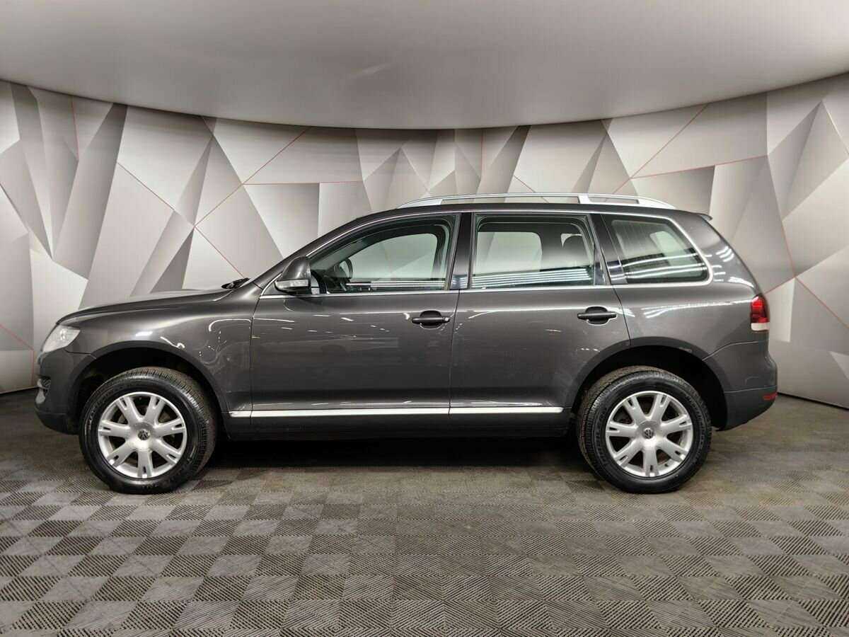 Volkswagen Touareg с пробегом — 2010 год. Фото: #4
