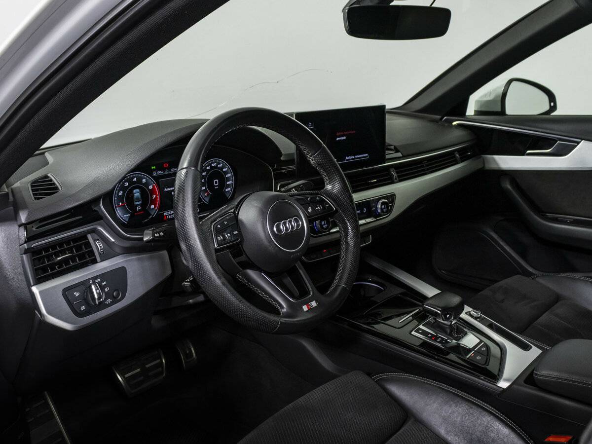 Audi A4 с пробегом — 2020 год. Фото: #8