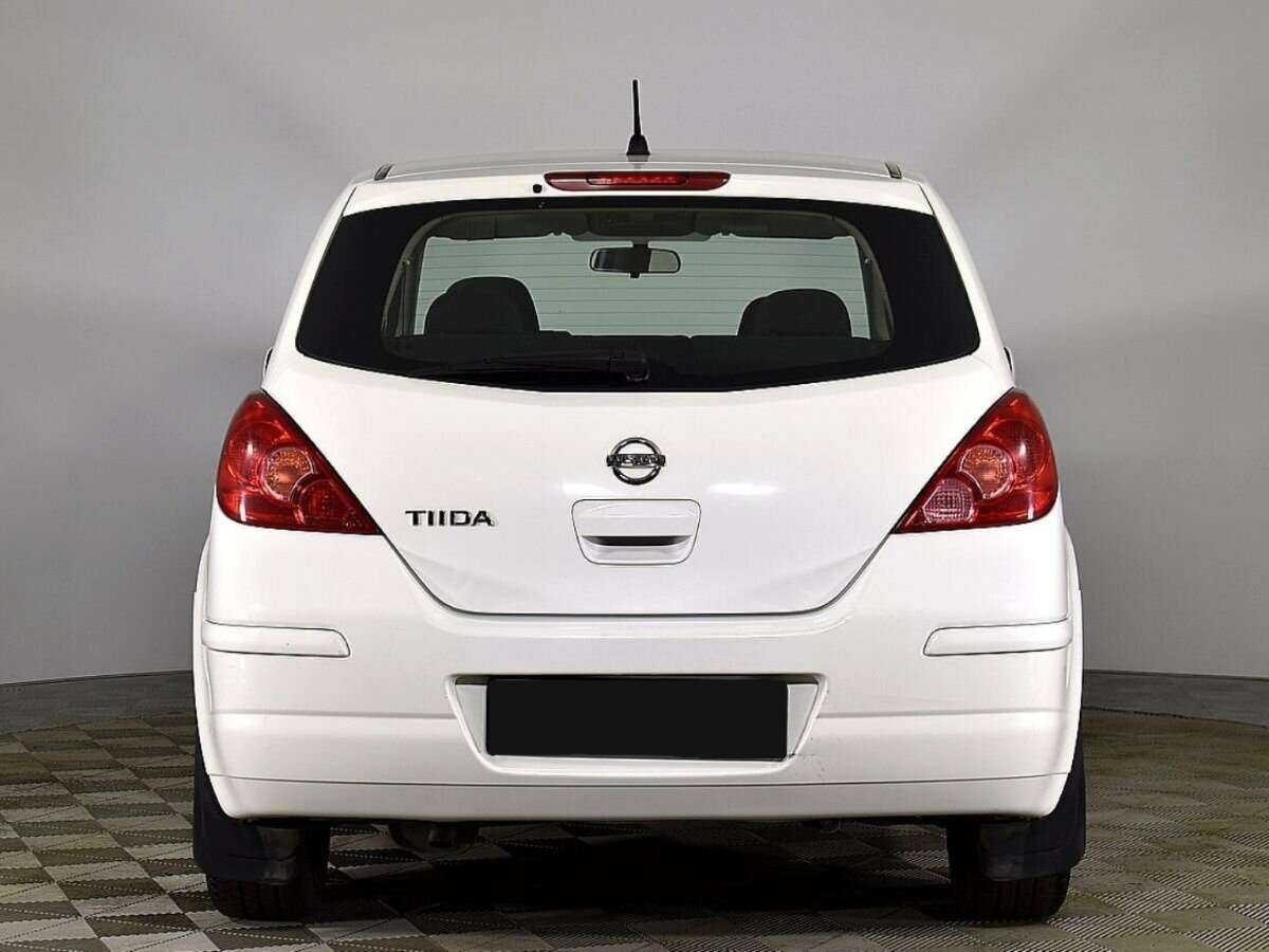Nissan Tiida с пробегом — 2013 год. Фото: #3