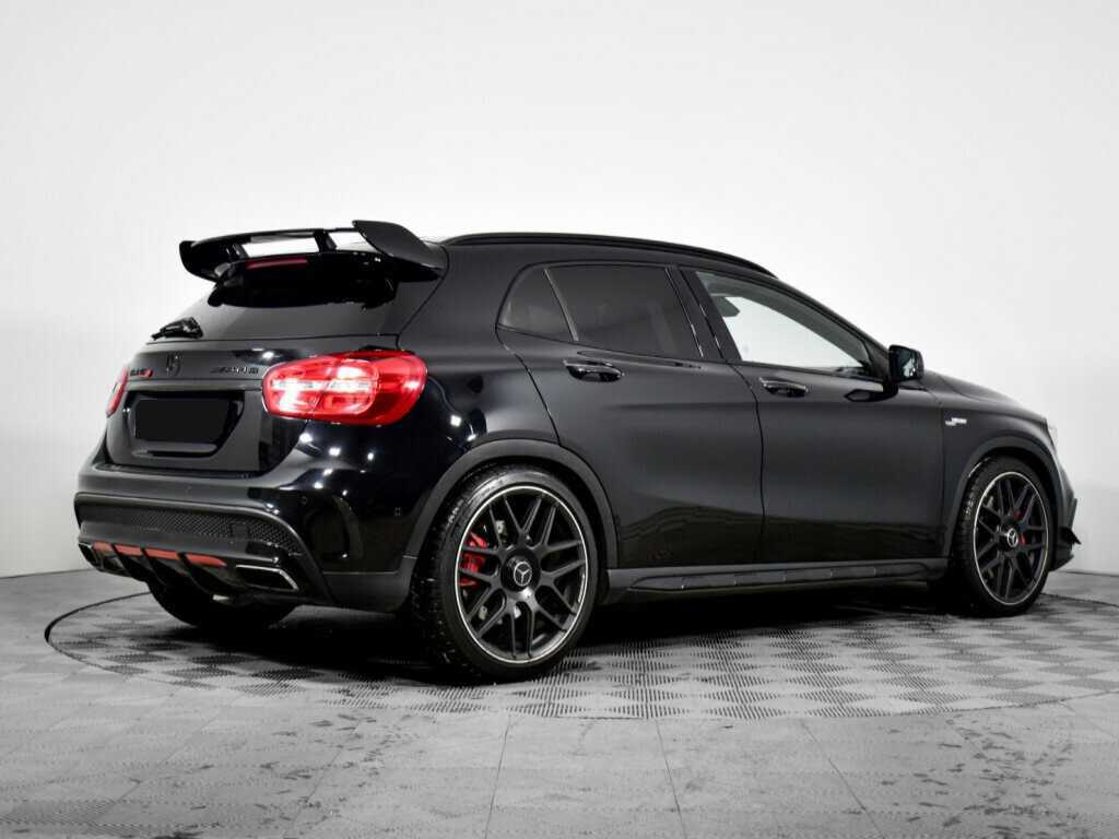 Mercedes-Benz GLA AMG с пробегом — 2015 год. Фото: #4