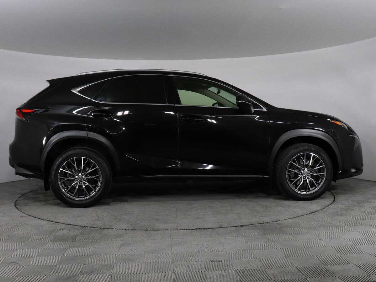 Lexus NX с пробегом — 2015 год. Фото: #3