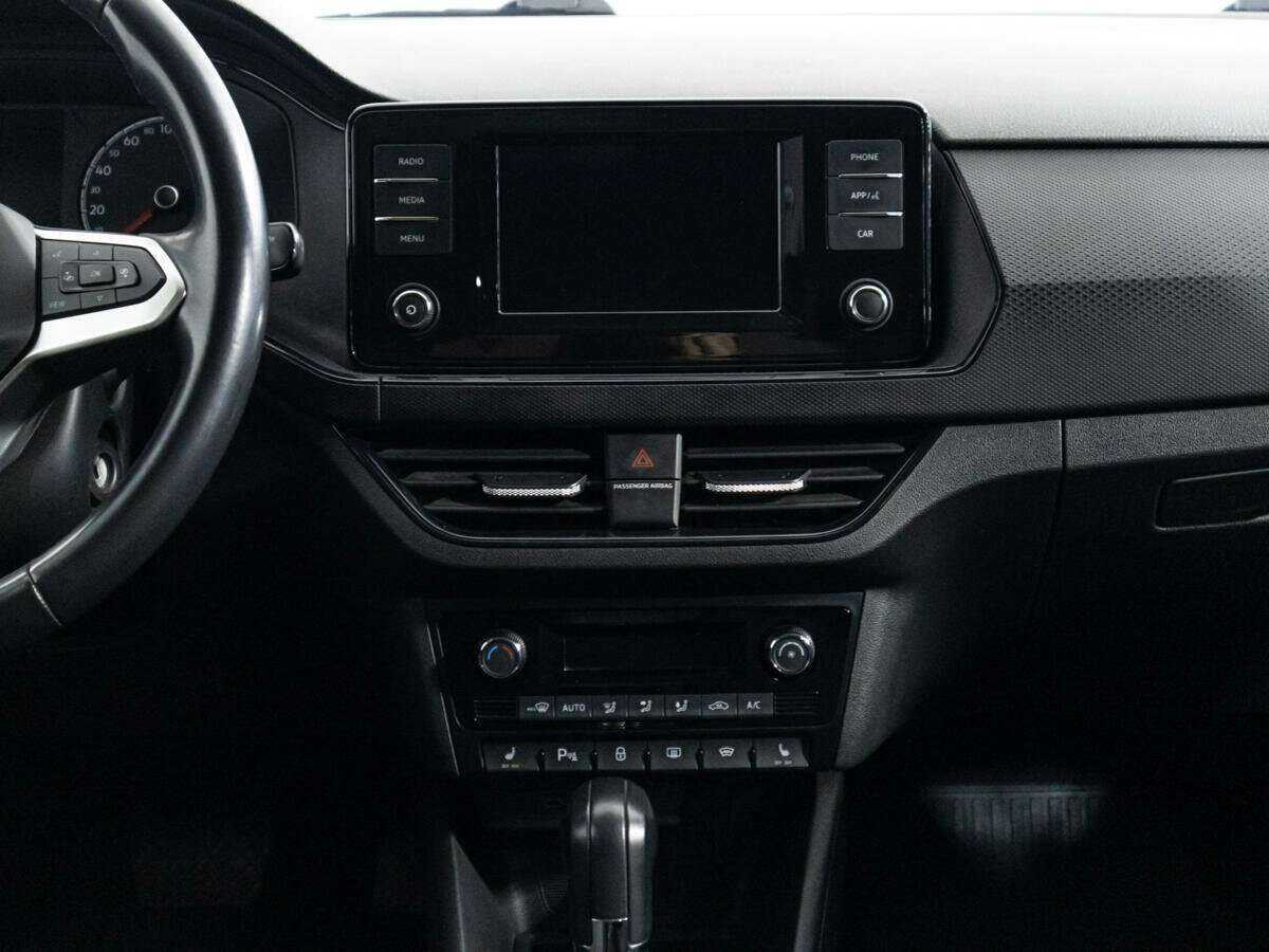 Volkswagen Polo с пробегом — 2021 год. Фото: #13