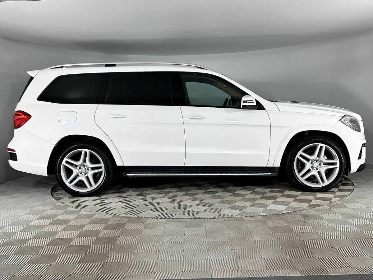 Mercedes-Benz GL-Класс с пробегом — 2014 год. Фото: #4