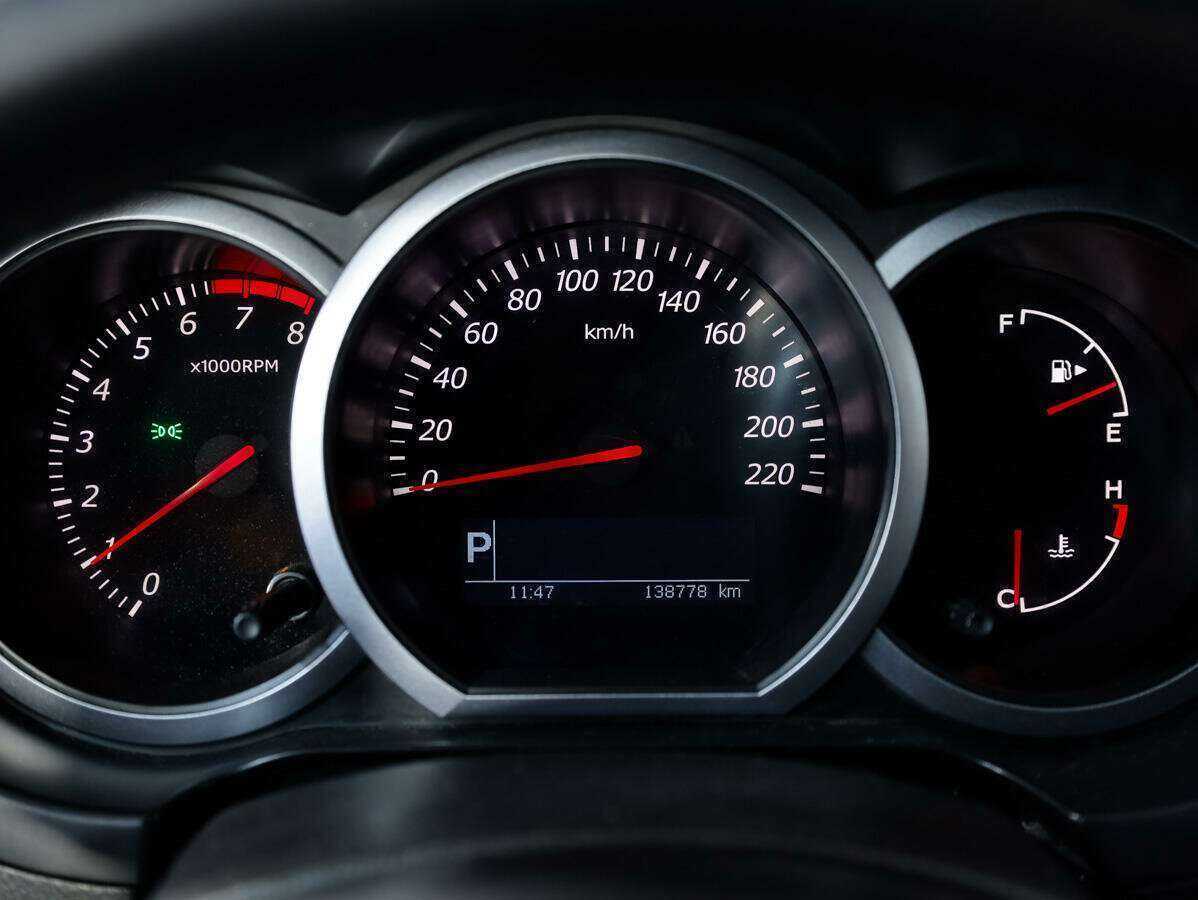 Suzuki Grand Vitara с пробегом — 2010 год. Фото: #18