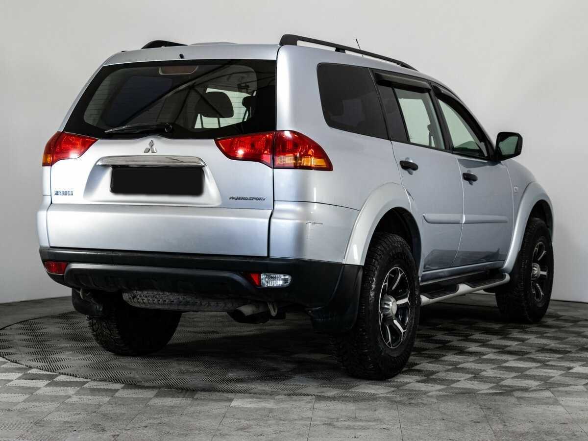 Mitsubishi Pajero Sport с пробегом — 2011 год. Фото: #3