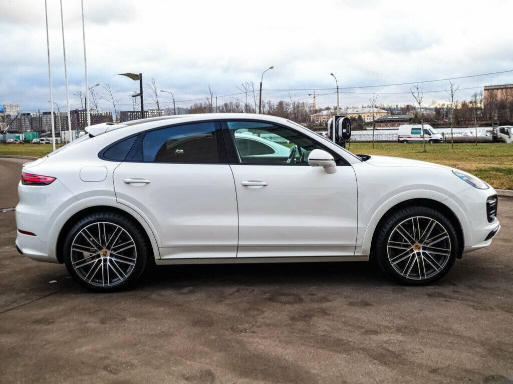 Porsche Cayenne с пробегом — 2020 год. Фото: #4