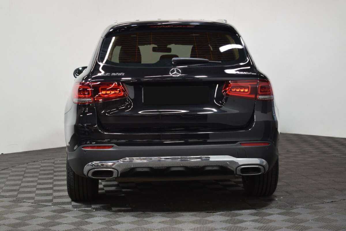 Mercedes-Benz GLC с пробегом — 2021 год. Фото: #3