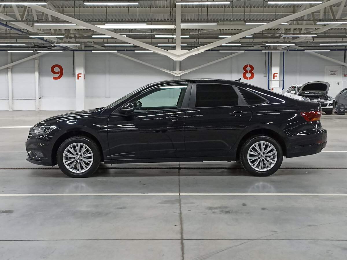 Volkswagen Jetta с пробегом — 2020 год. Фото: #7