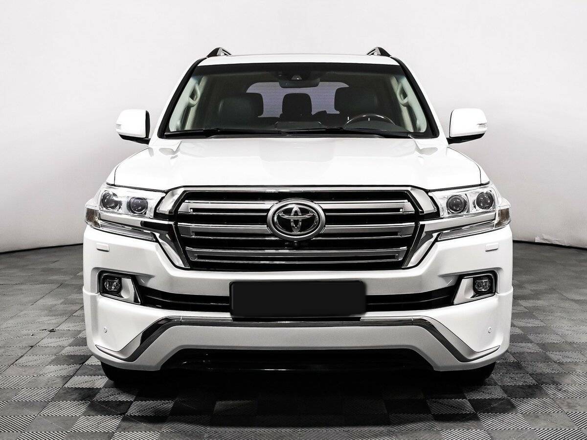Toyota Land Cruiser с пробегом — 2016 год. Фото: #1