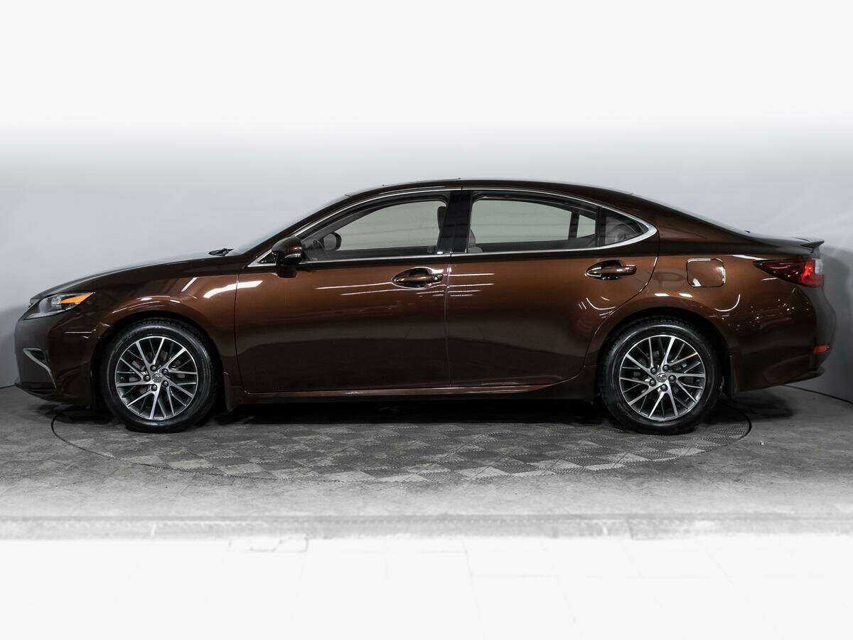 Lexus ES с пробегом — 2015 год. Фото: #7
