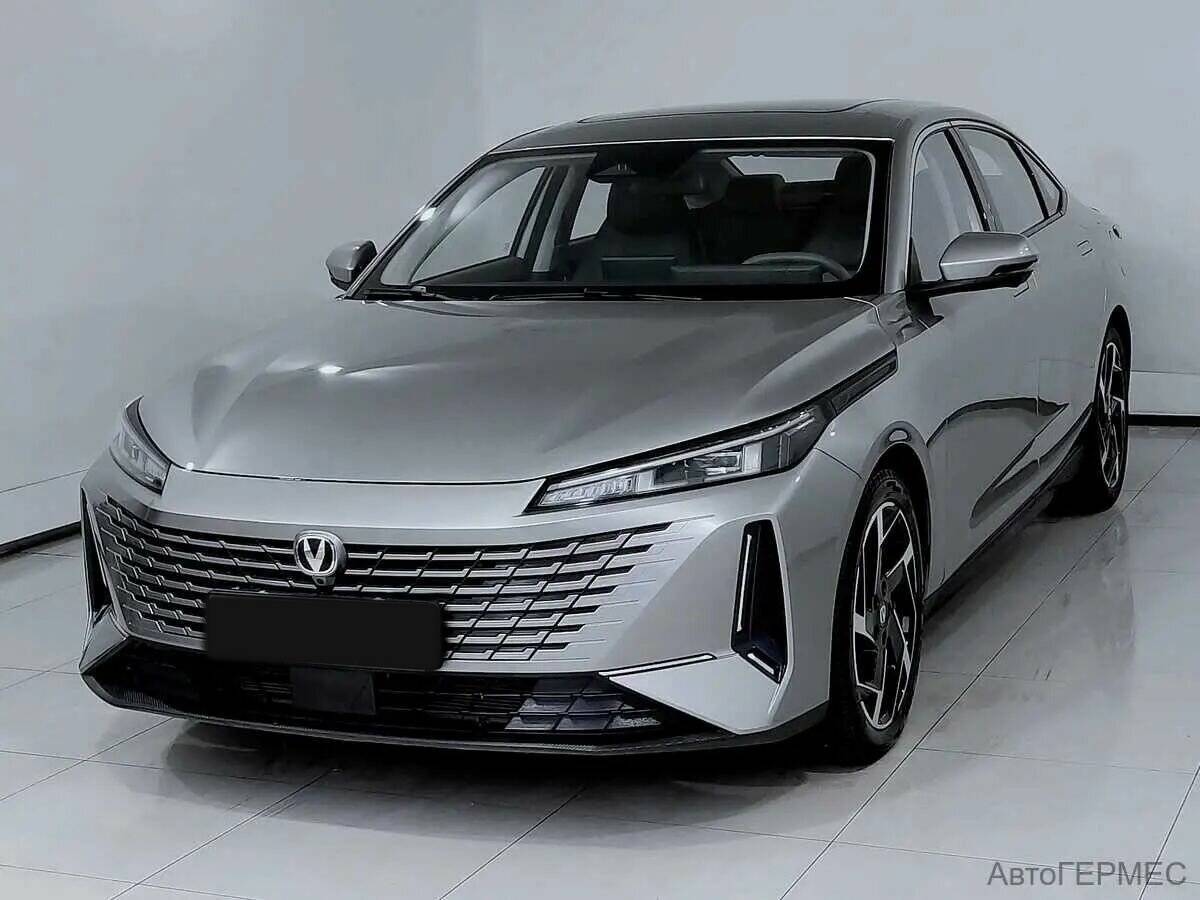 Changan Lamore с пробегом — 2023 год. Фото: #0