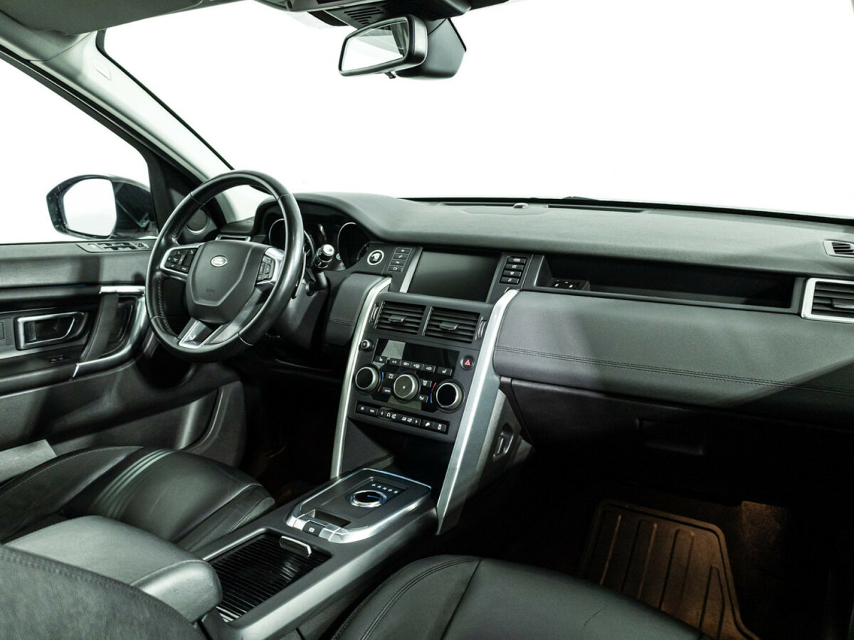 Land Rover Discovery Sport с пробегом — 2017 год. Фото: #6