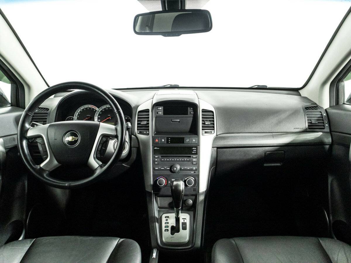 Chevrolet Captiva с пробегом — 2009 год. Фото: #12