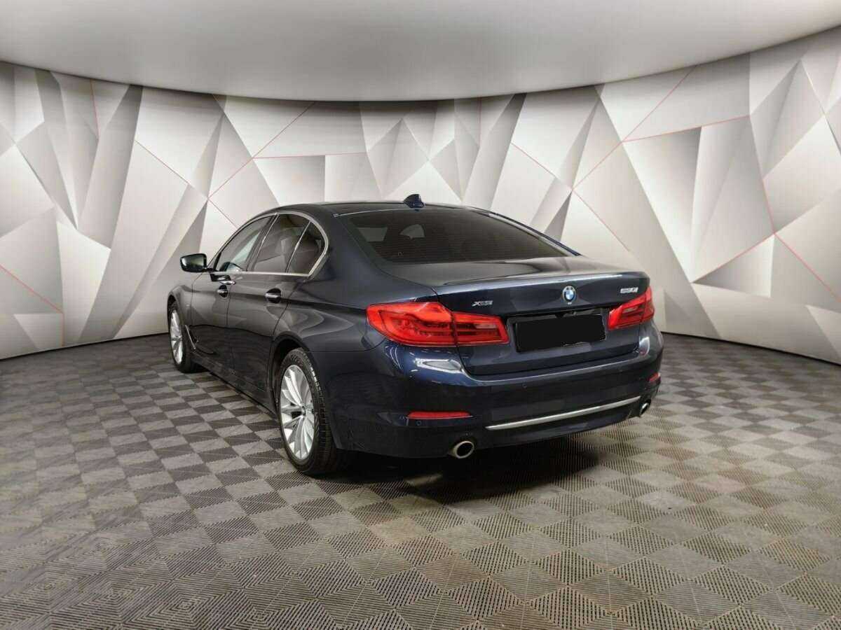 BMW 5 серии с пробегом — 2017 год. Фото: #2