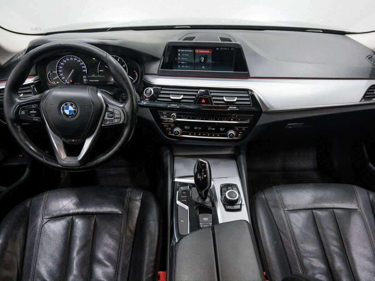 BMW 5 серии с пробегом — 2018 год. Фото: #11