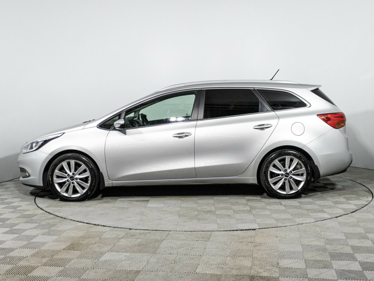 Kia Ceed с пробегом — 2015 год. Фото: #7