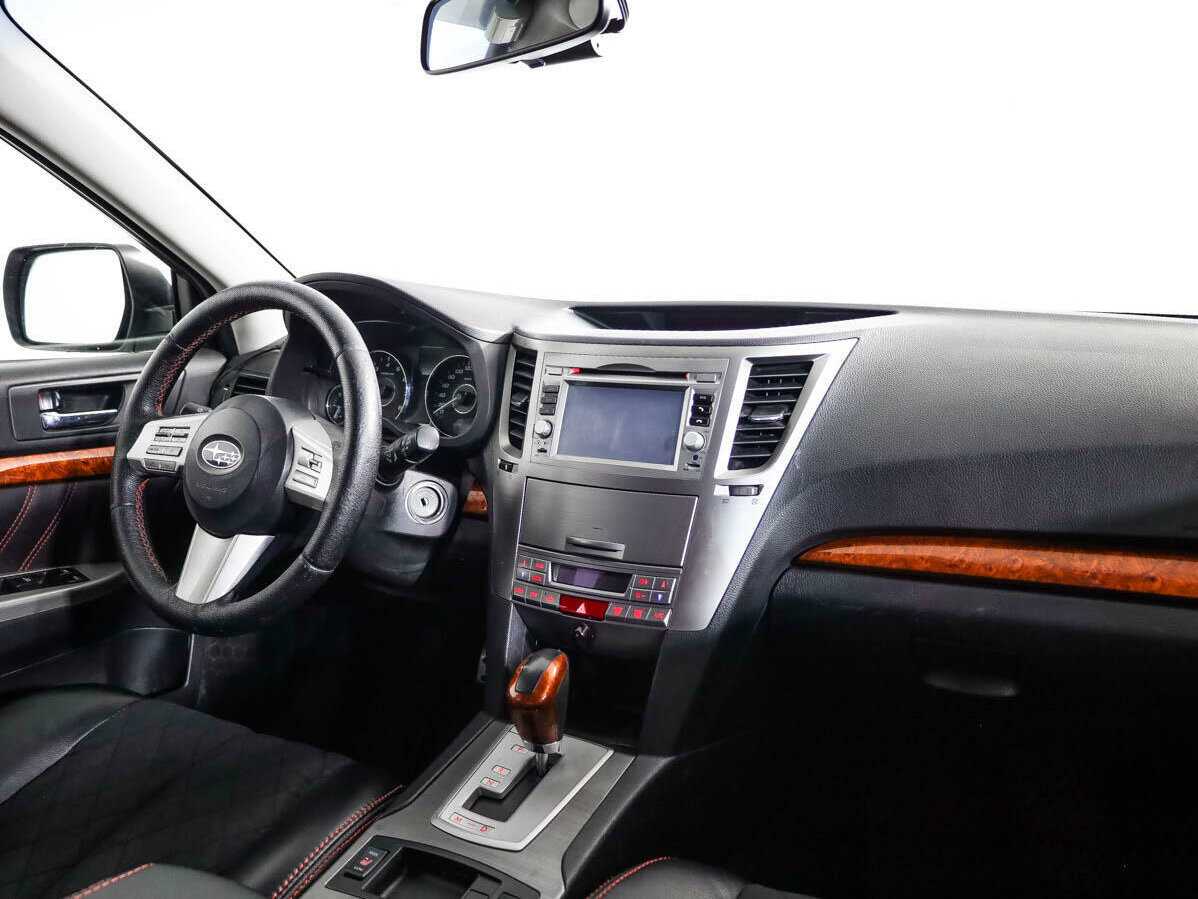 Subaru Outback с пробегом — 2011 год. Фото: #7