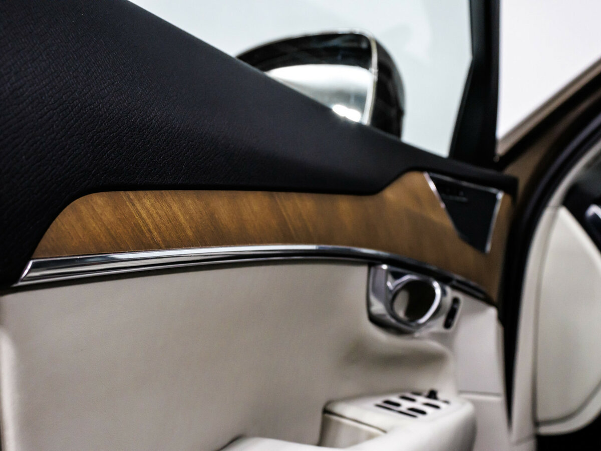 Volvo XC90 с пробегом — 2017 год. Фото: #16