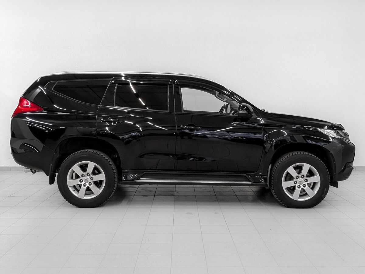 Mitsubishi Pajero Sport с пробегом — 2019 год. Фото: #3