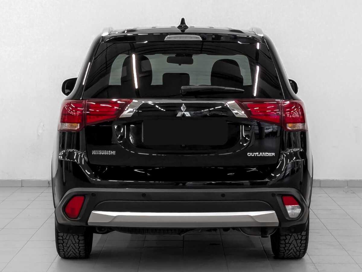 Mitsubishi Outlander с пробегом — 2018 год. Фото: #5