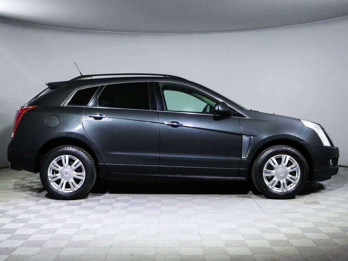 Cadillac SRX с пробегом — 2015 год. Фото: #3