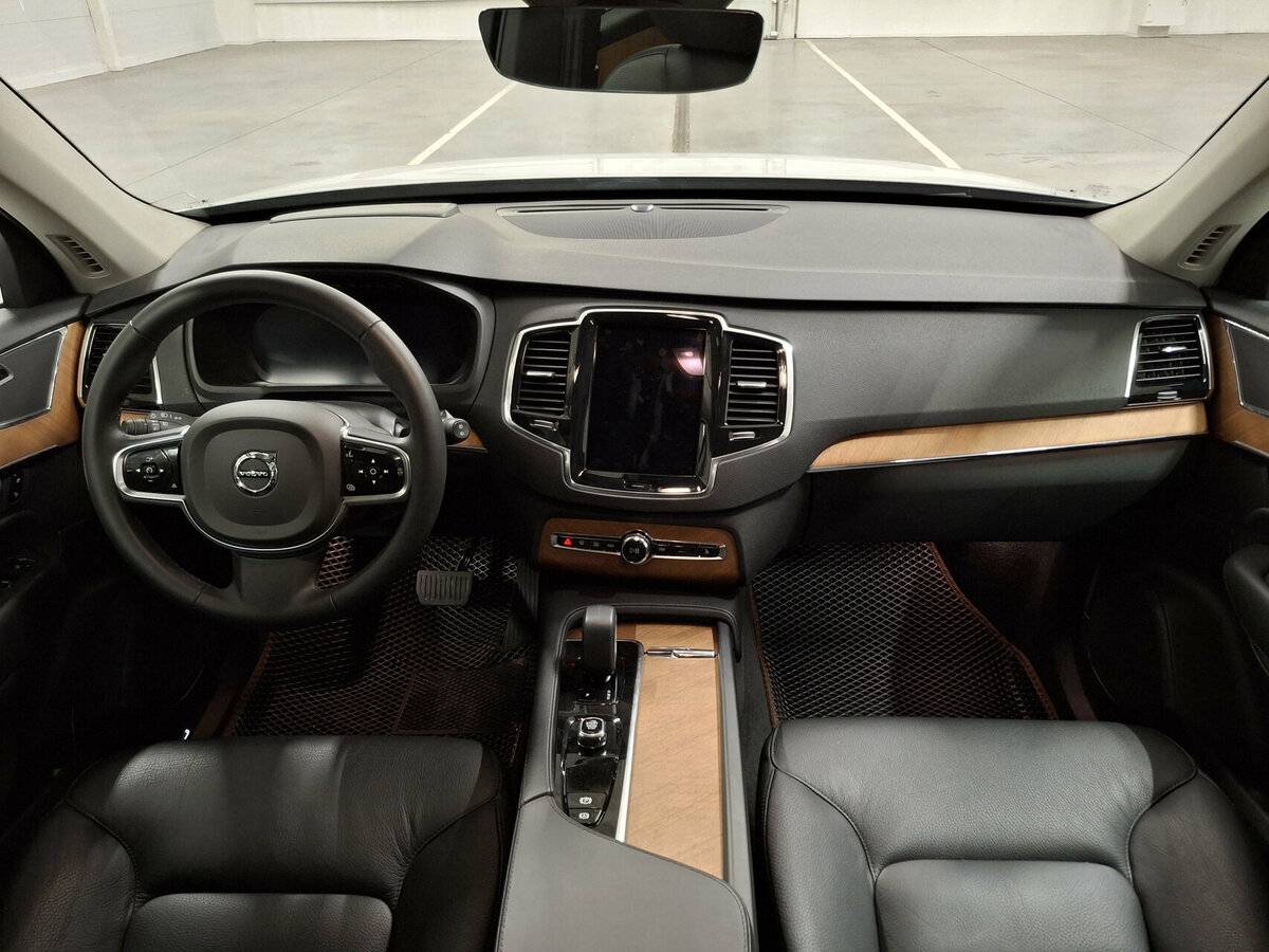 Volvo XC90 с пробегом — 2023 год. Фото: #13