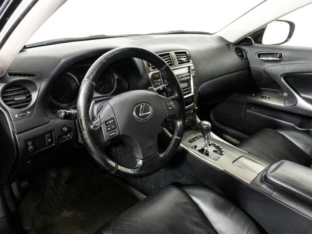 Lexus IS с пробегом — 2005 год. Фото: #10