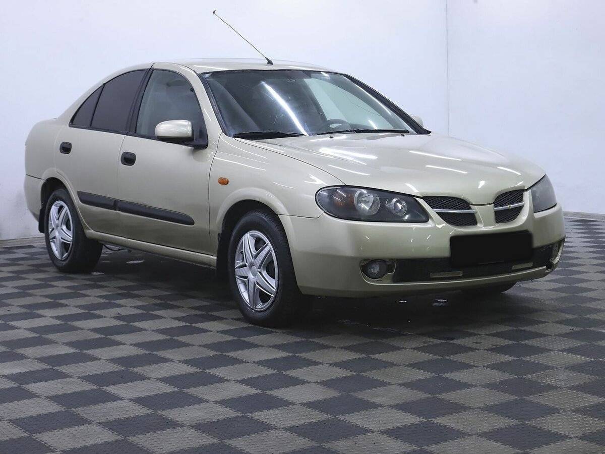 Nissan Almera с пробегом — 2004 год. Фото: #2