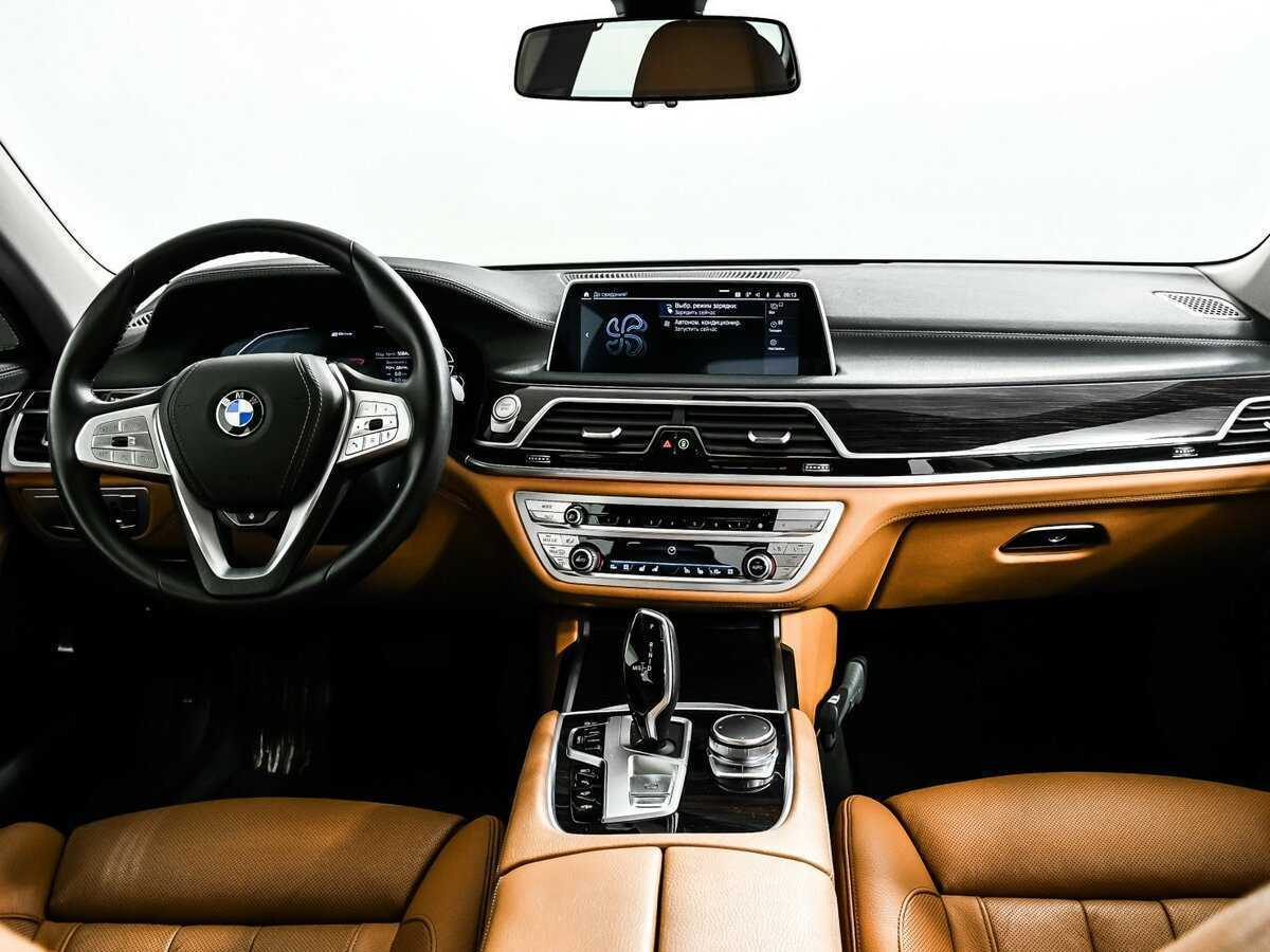 BMW 7 серии с пробегом — 2019 год. Фото: #10