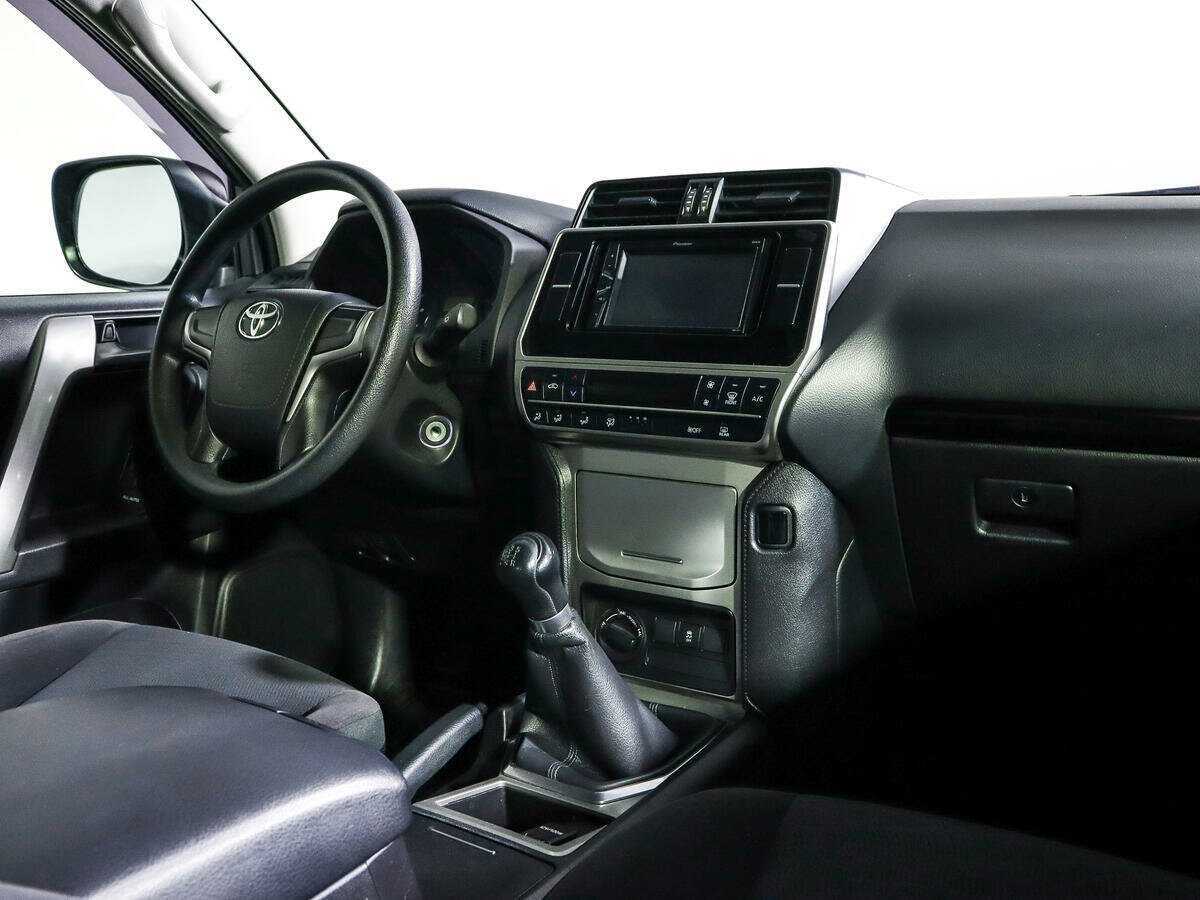 Toyota Land Cruiser Prado с пробегом — 2020 год. Фото: #6