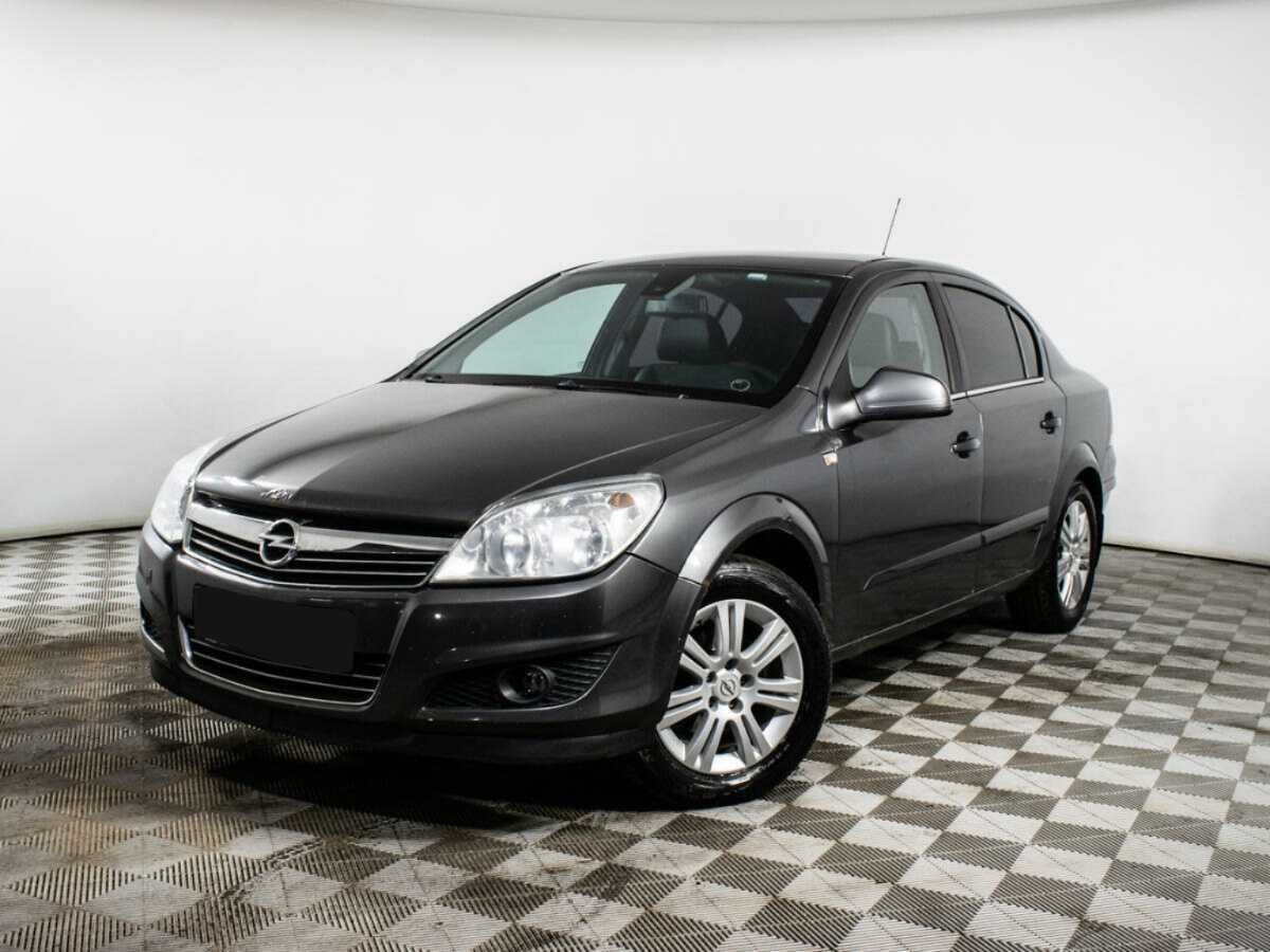 Opel Astra с пробегом — 2011 год. Посмотреть фото