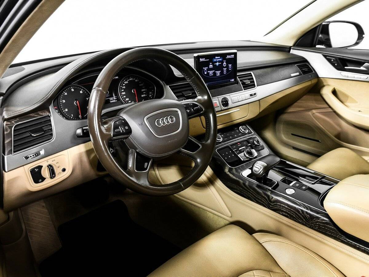 Audi A8 с пробегом — 2015 год. Фото: #12