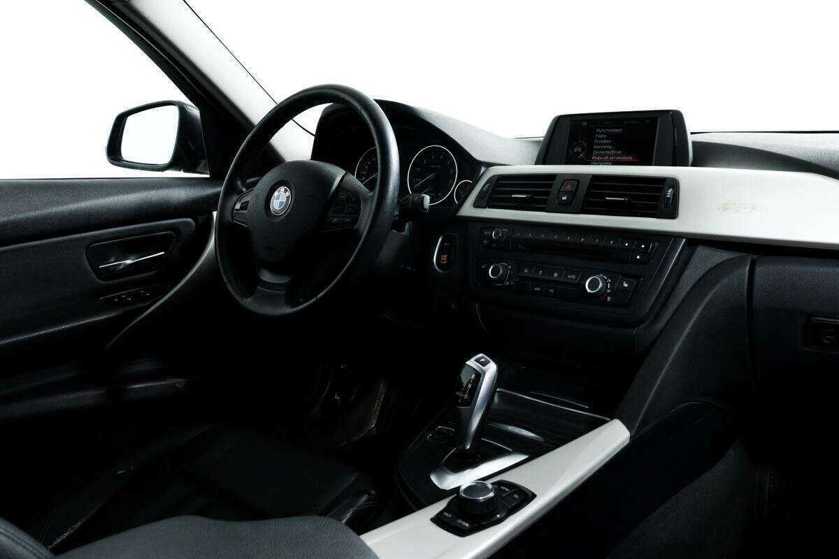 BMW 3 серии с пробегом — 2015 год. Фото: #7