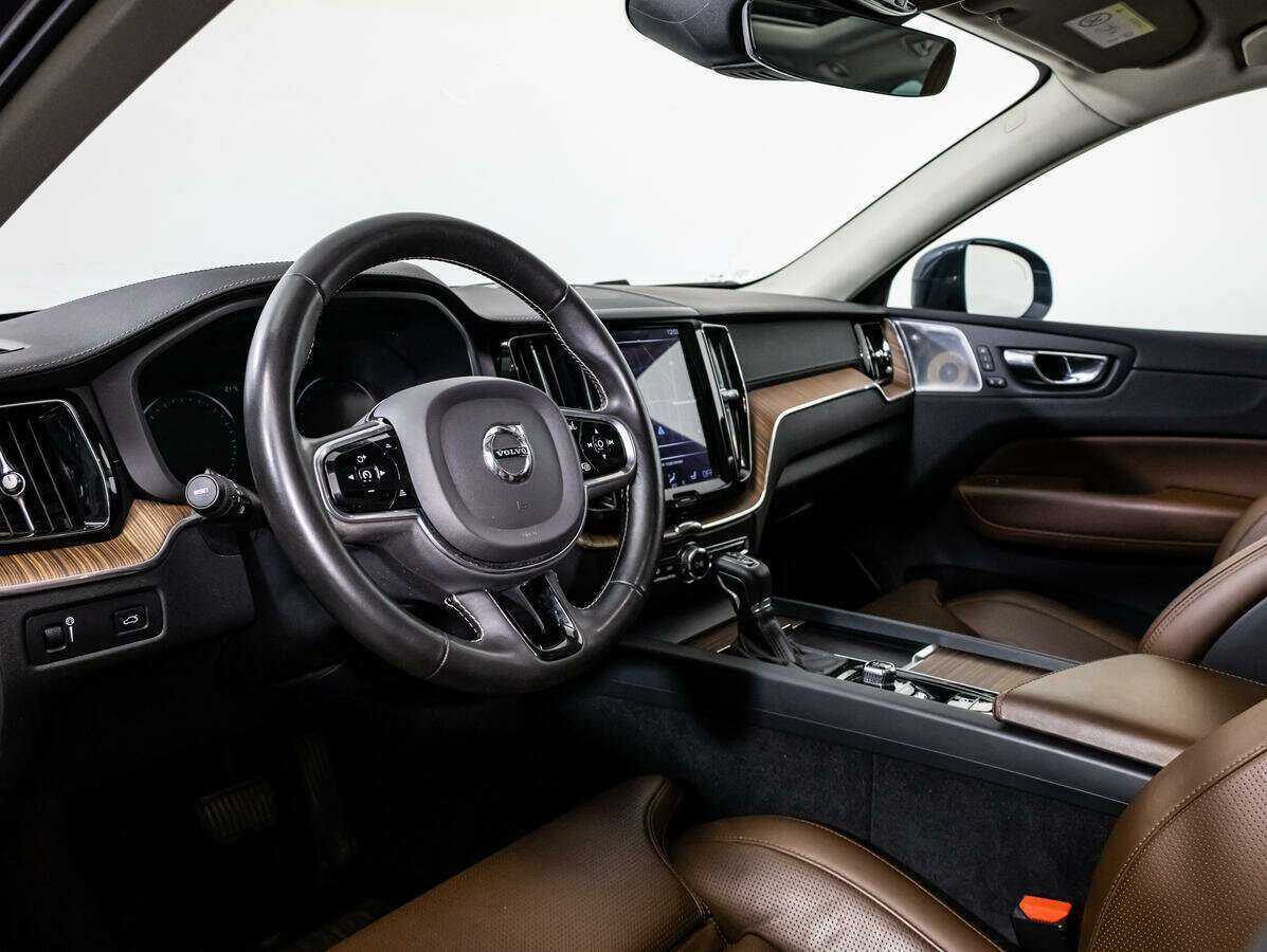 Volvo XC60 с пробегом — 2020 год. Фото: #9