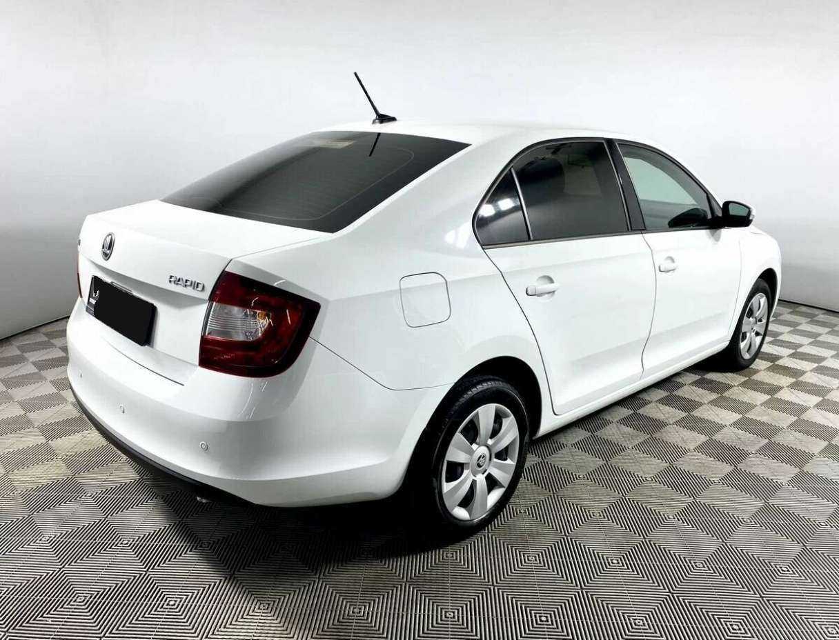 Skoda Rapid с пробегом — 2018 год. Фото: #5