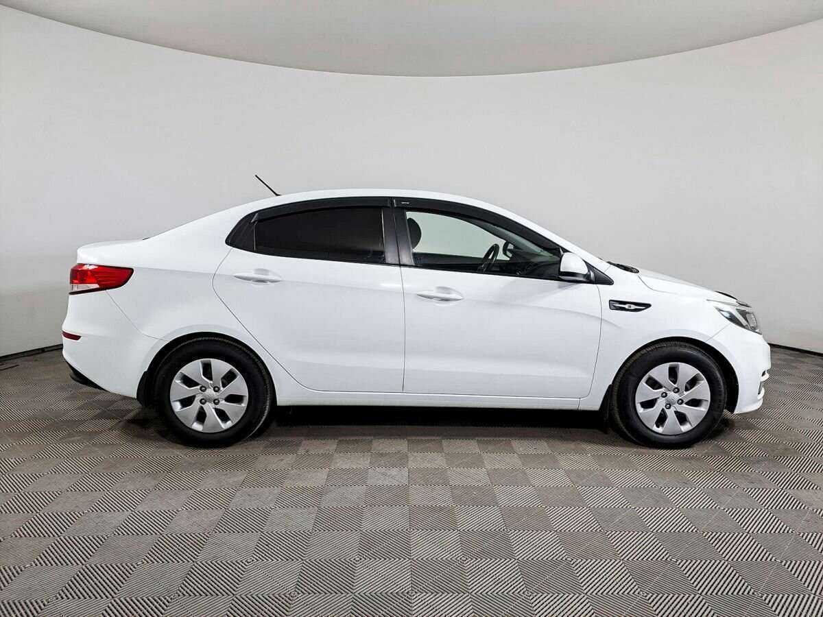 Kia Rio с пробегом — 2016 год. Фото: #3