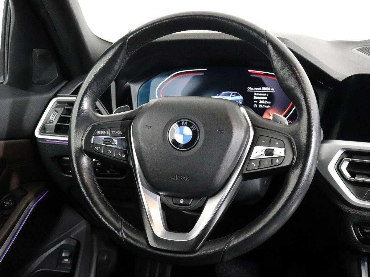 BMW 3 серии с пробегом — 2019 год. Фото: #12