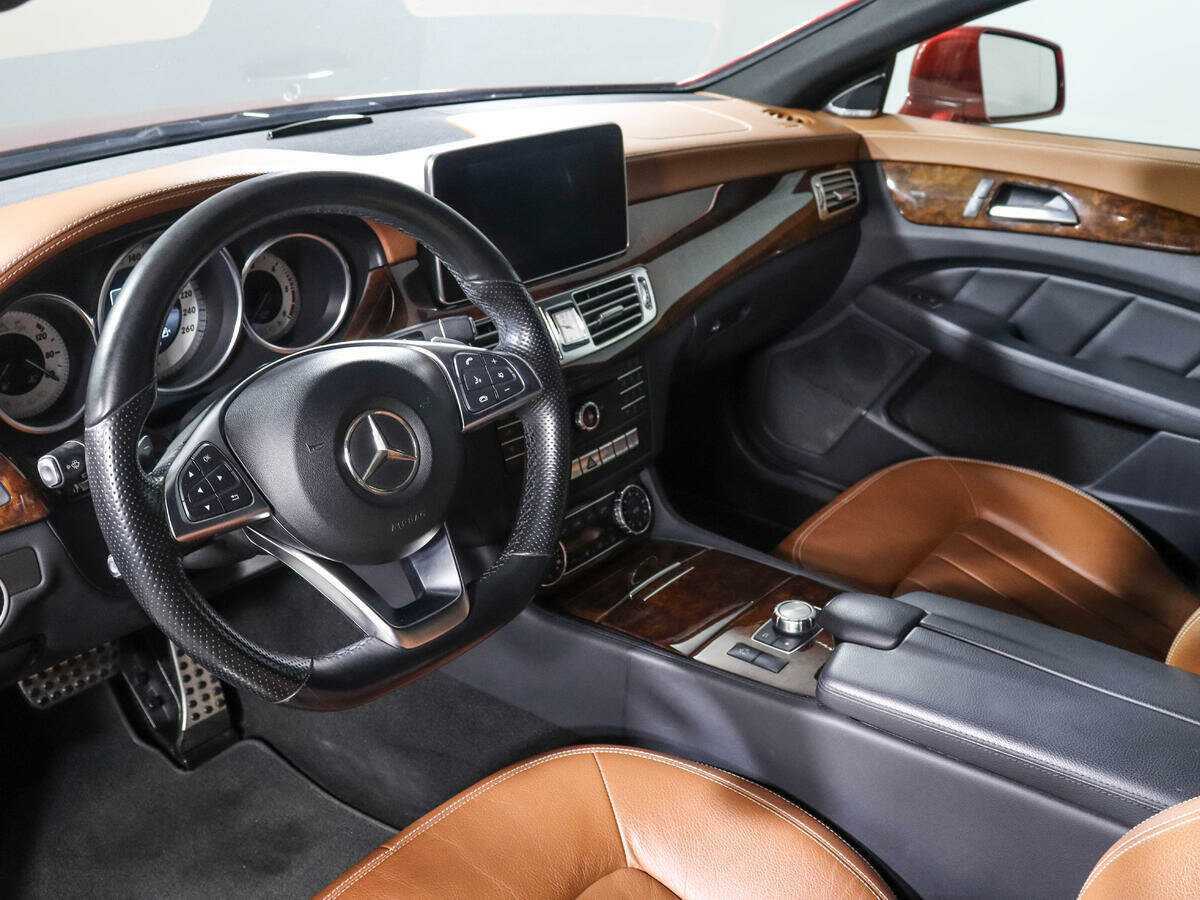 Mercedes-Benz CLS с пробегом — 2014 год. Фото: #12