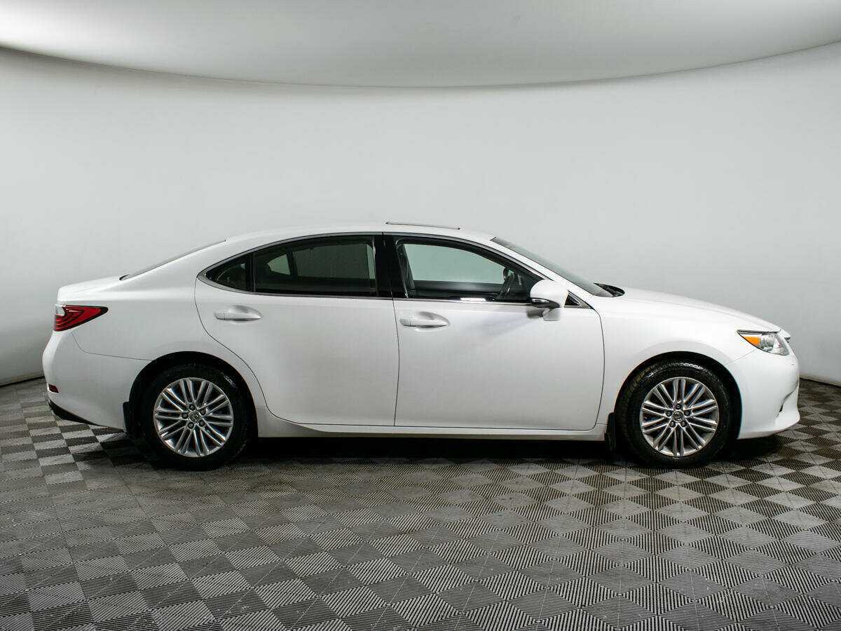 Lexus ES с пробегом — 2014 год. Фото: #3