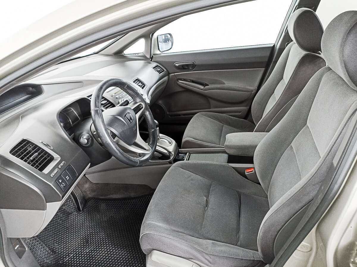 Honda Civic с пробегом — 2007 год. Фото: #13