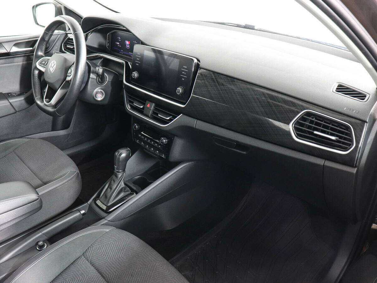 Volkswagen Polo с пробегом — 2020 год. Фото: #9