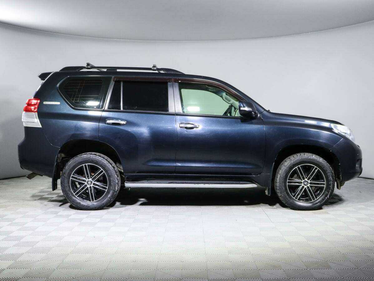 Toyota Land Cruiser Prado с пробегом — 2011 год. Фото: #3