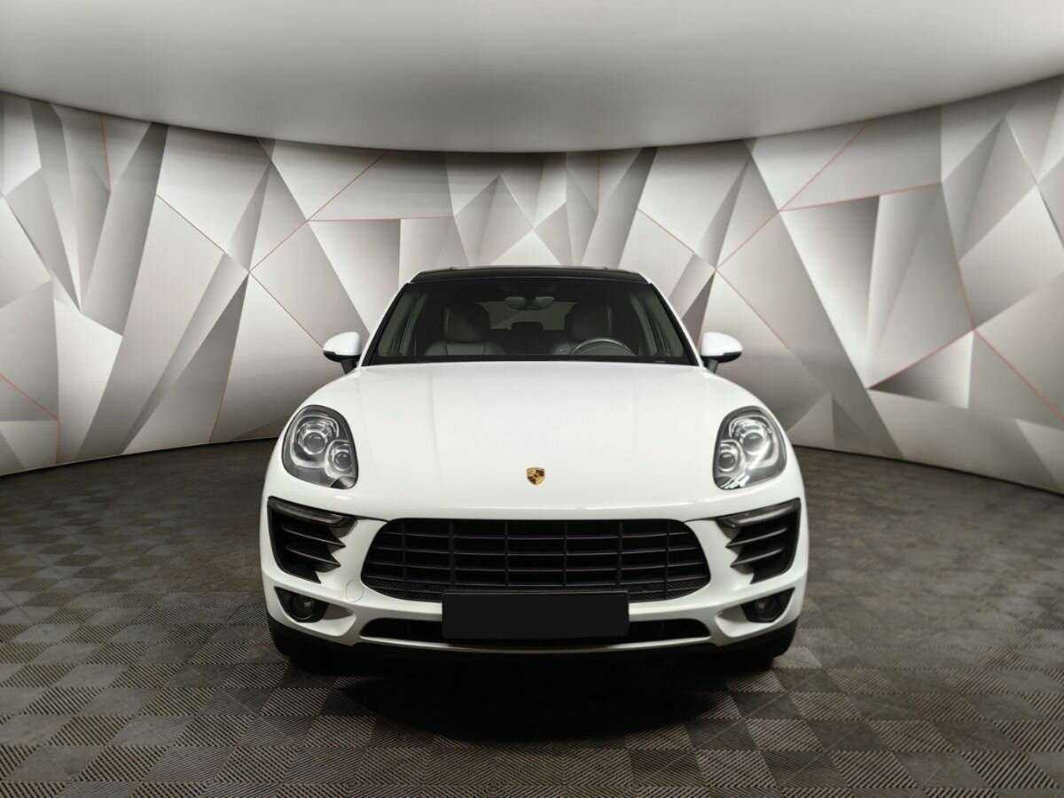 Porsche Macan с пробегом — 2015 год. Фото: #4