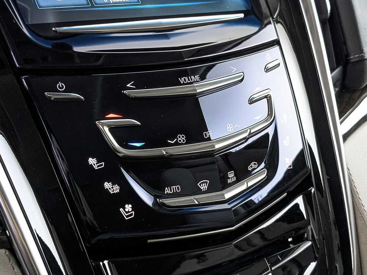Cadillac Escalade с пробегом — 2018 год. Фото: #20